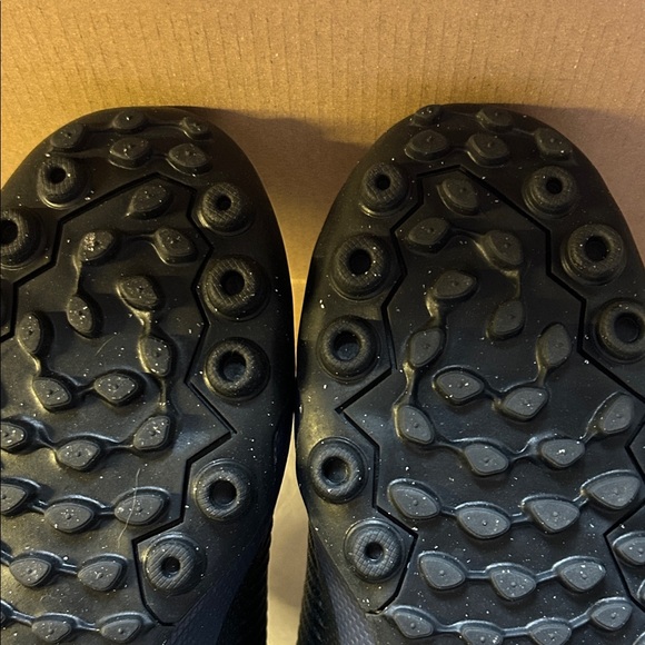 Nike Black Phantom 6 Turf Cleats - Picture 4 of 4